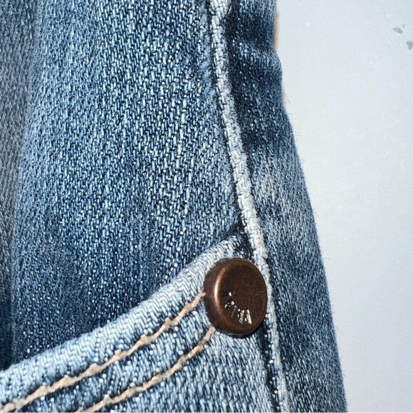 PAIGE | Skyline Ankle Peg Distressed Fray Ankle Step 28 - Picture 3 of 13